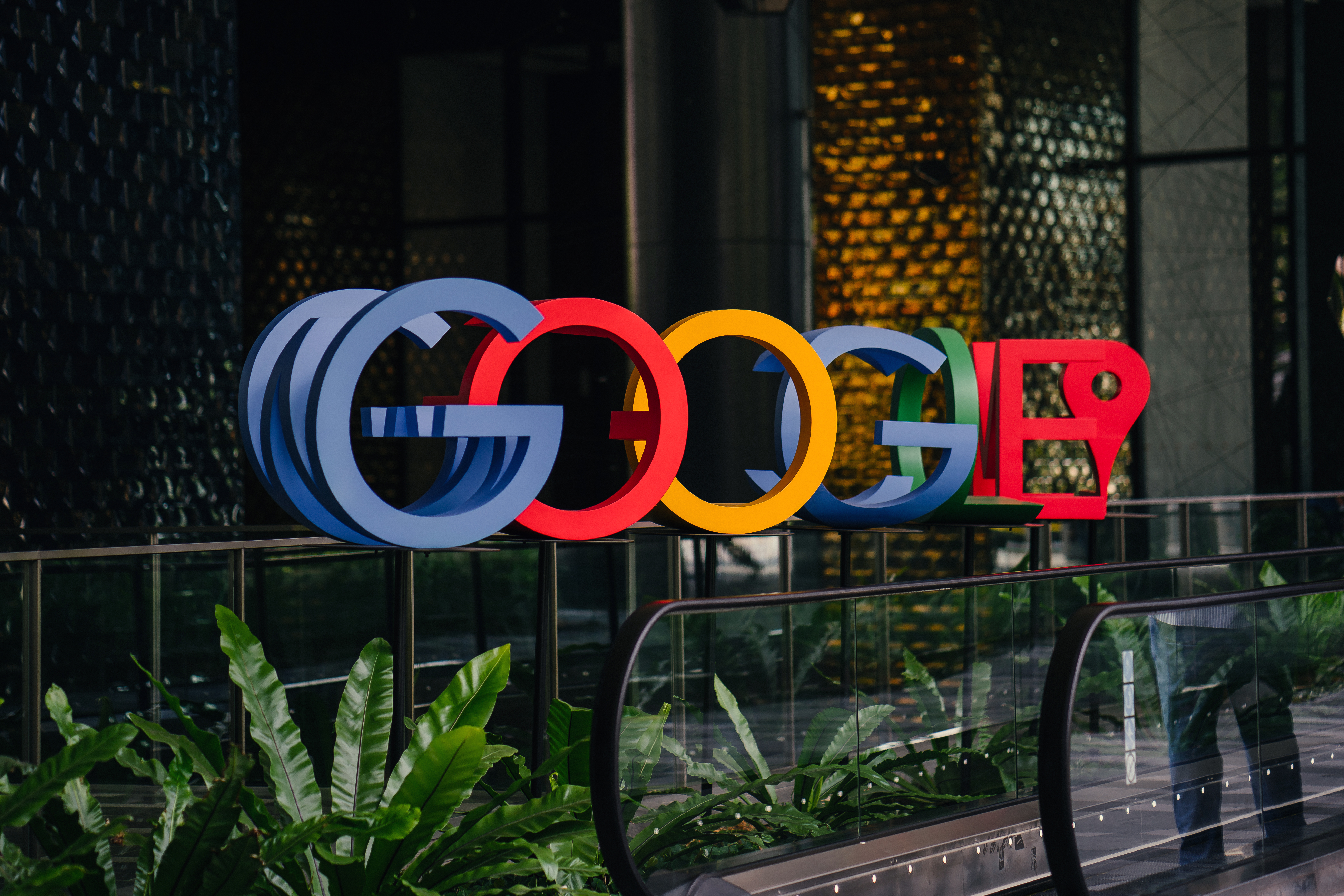 revision-google-erlaubt-wieder-werbung-von-kryptofirmen-in-ausnahmenfaellen
