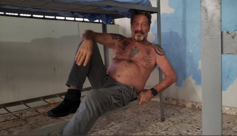Gerüchteküche: Ist John McAfee noch am Leben?