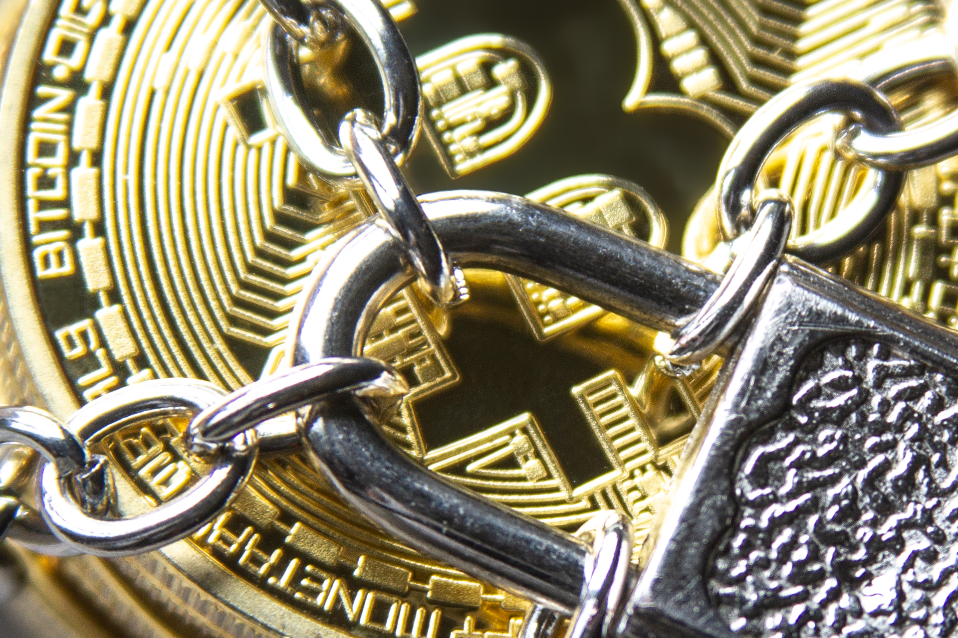 eil-irland-wird-bitcoin-btc-wal-beschlagnahmt-e52-millionen-in-btc-von-drogendealer