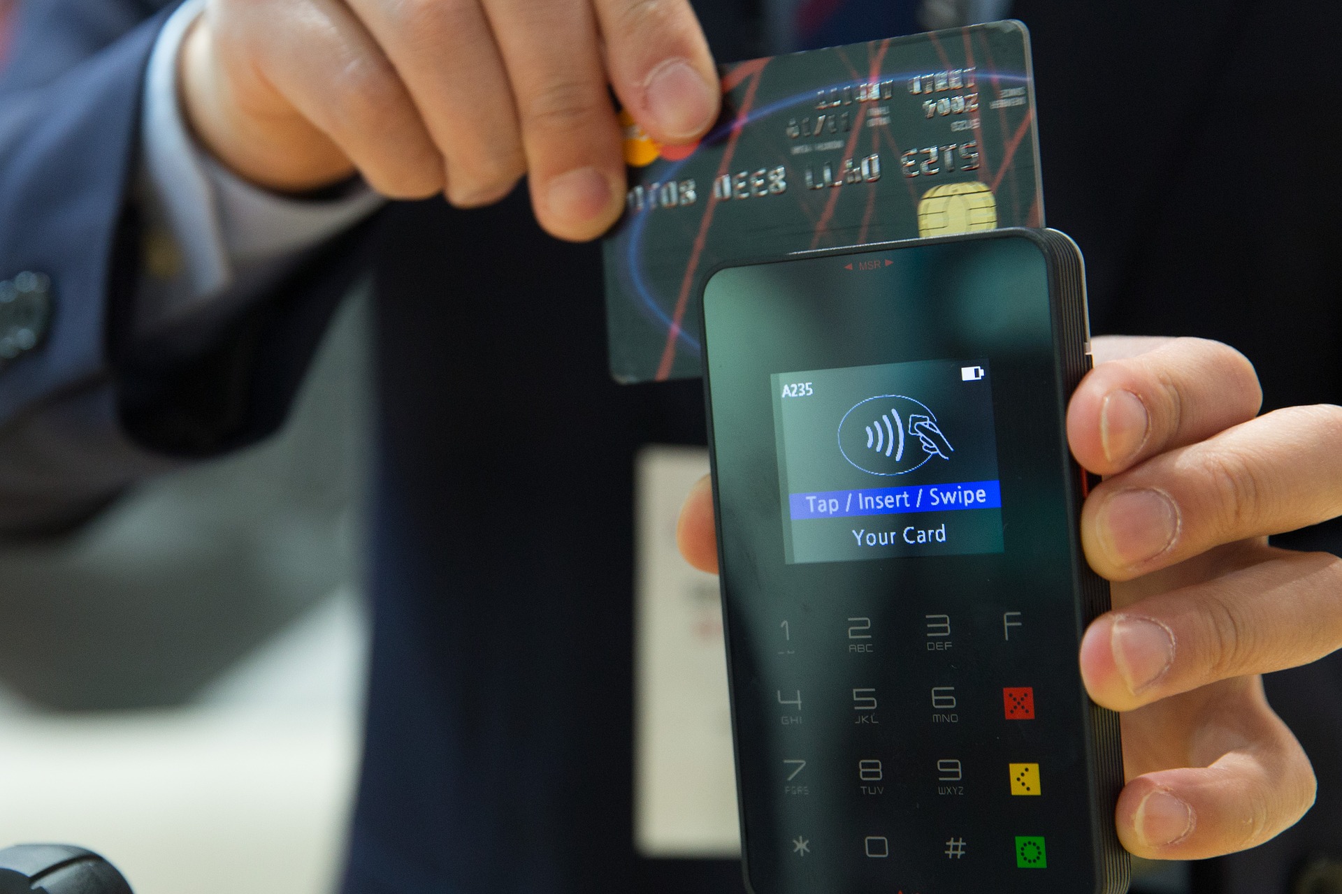 Tether übertrifft Bitcoin und PayPal beim täglichen Überweisungswert?