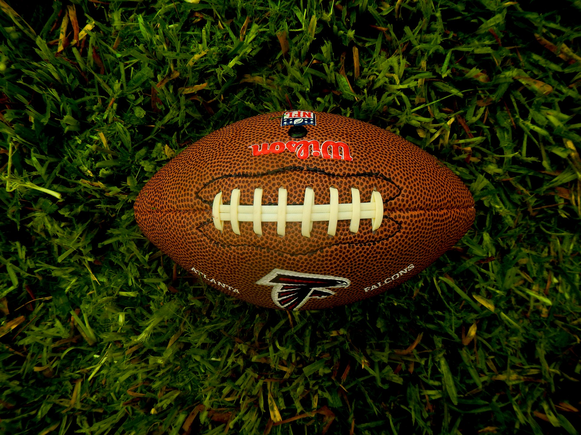 Russell Okung wird erster NFL-Spieler, der in Bitcoin bezahlt wird!