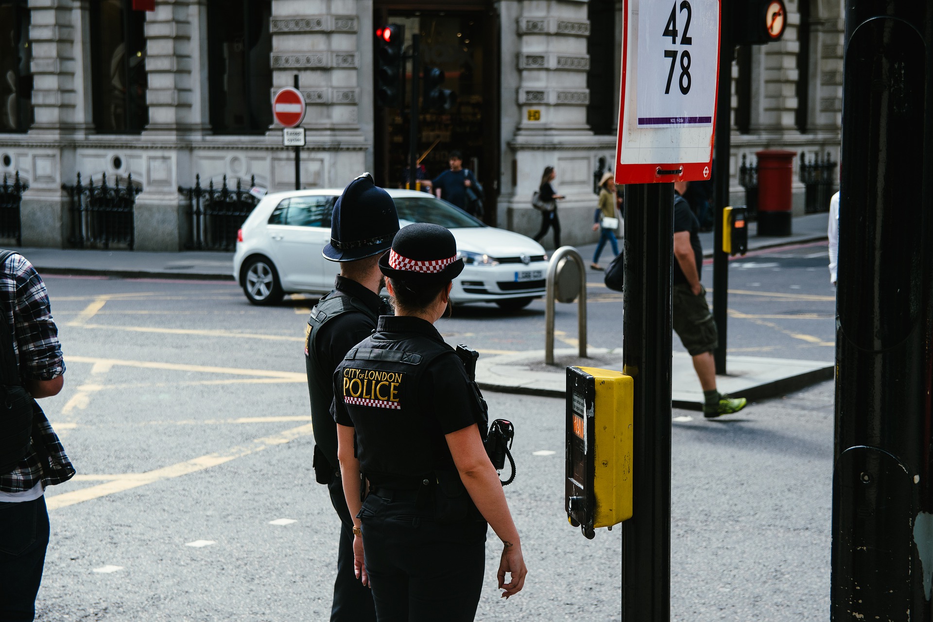 londons-metropolitan-police-beschlagnahmt-rekord-hoehe-von-180-mio-pfund-in-krypto
